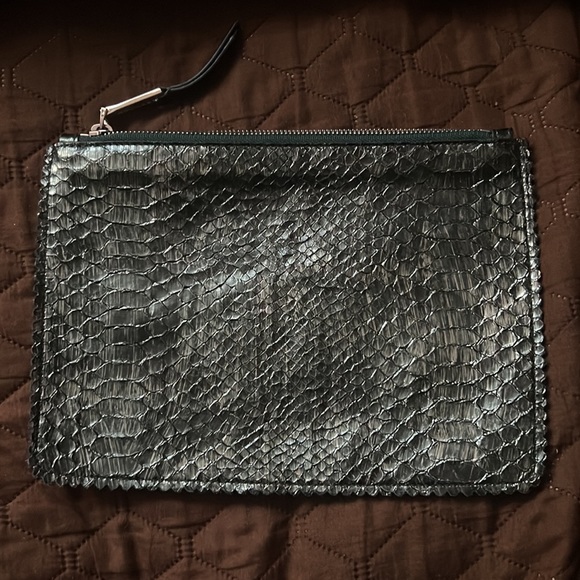 Green leather ROCHAS clutch - Picture 6 of 6